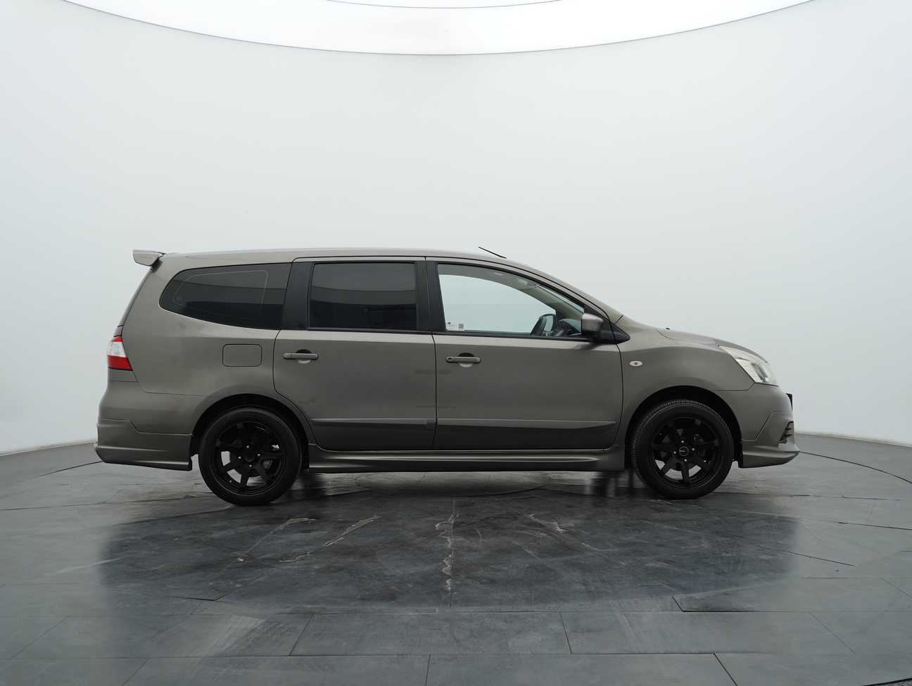 used 2016 Nissan Grand Livina Comfort 1.6