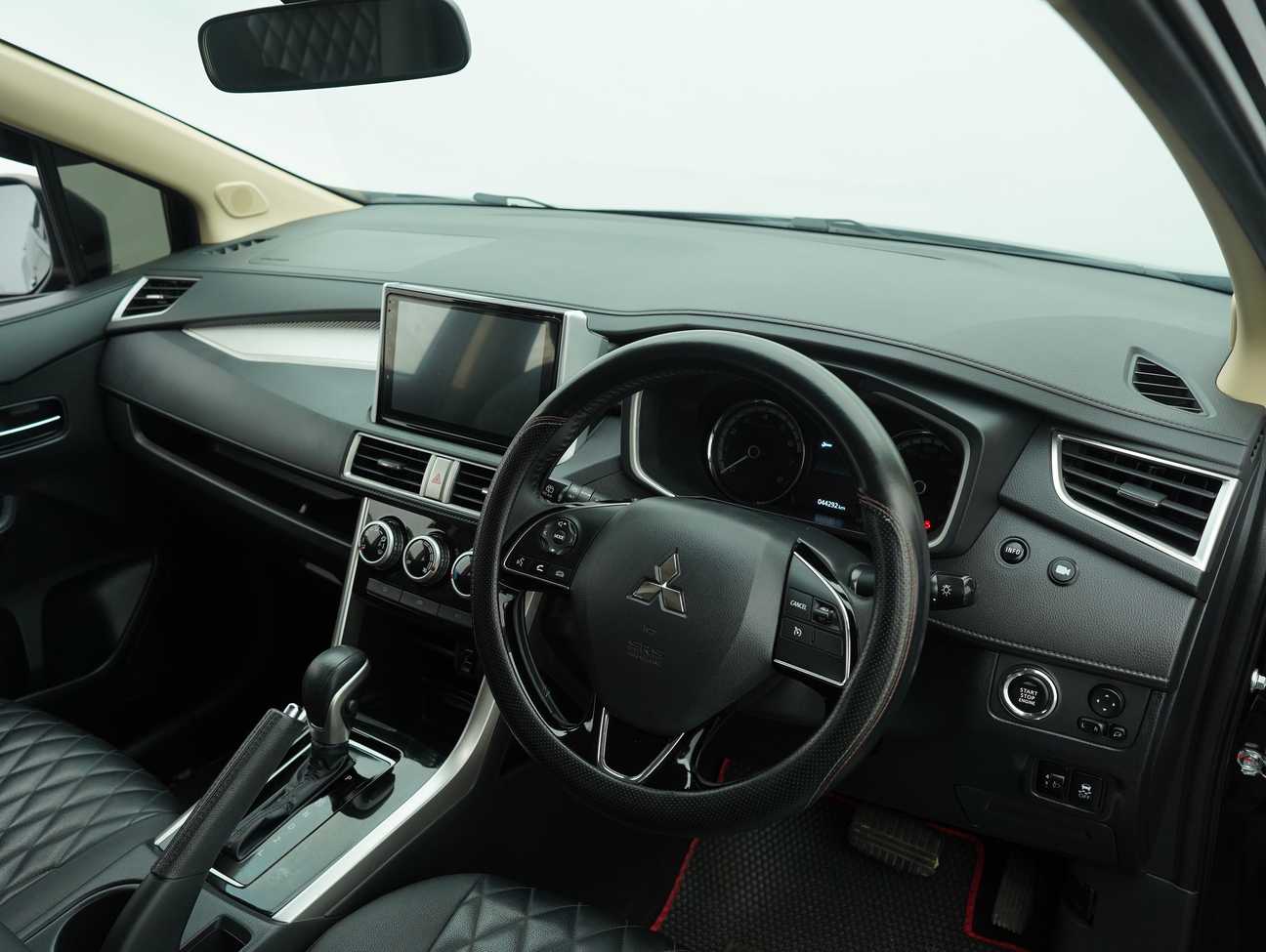 used 2023 Mitsubishi Xpander  1.5