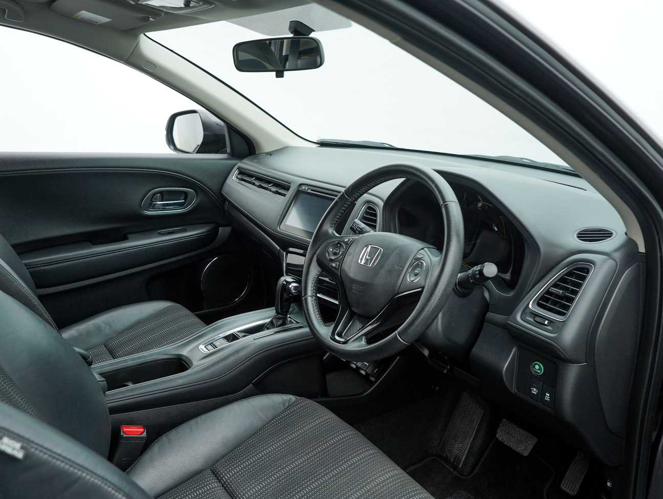 terpakai 2017 Honda HR-V i-VTEC V 1.8