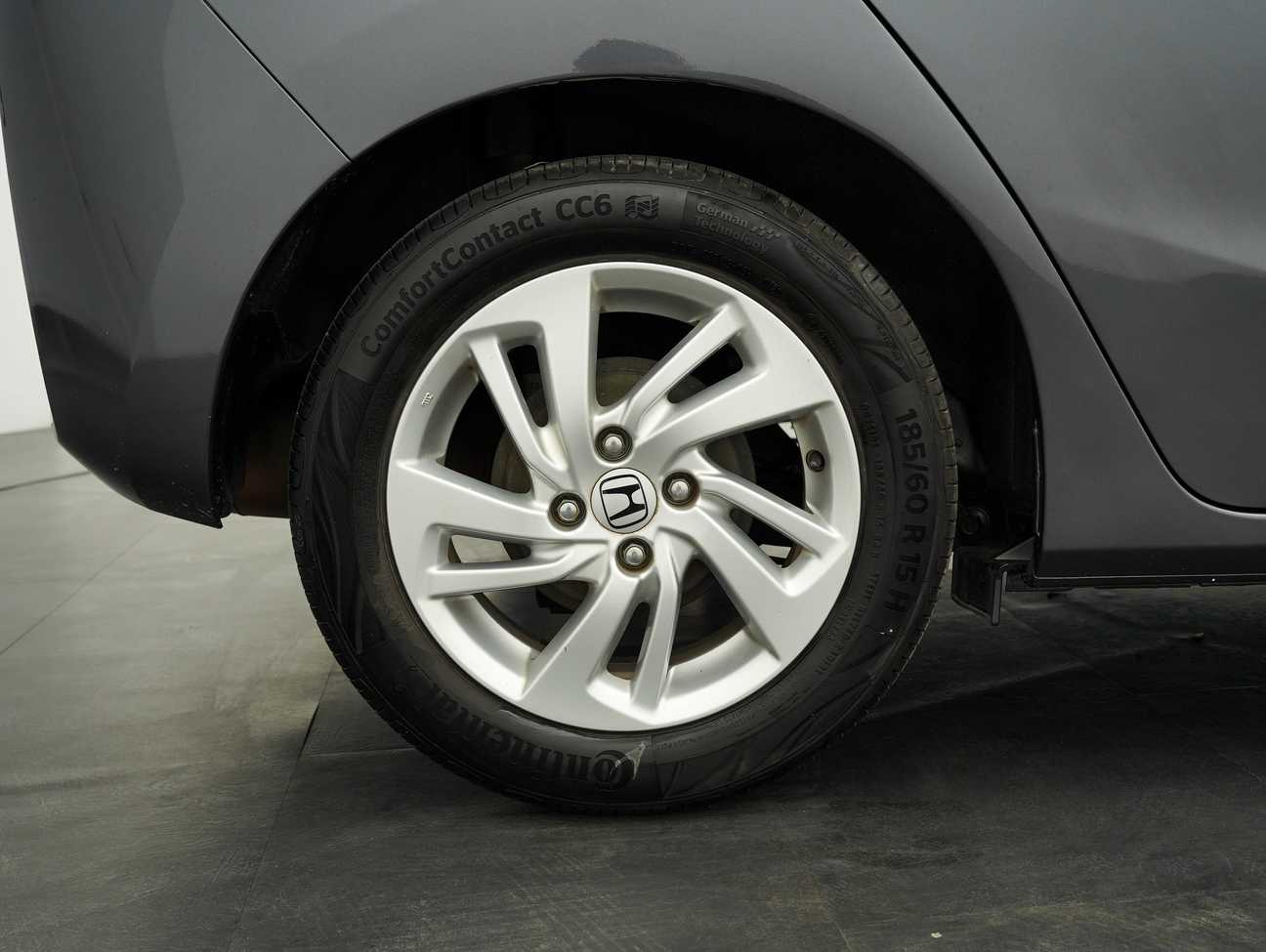 used 2014 Honda Jazz E 1.5