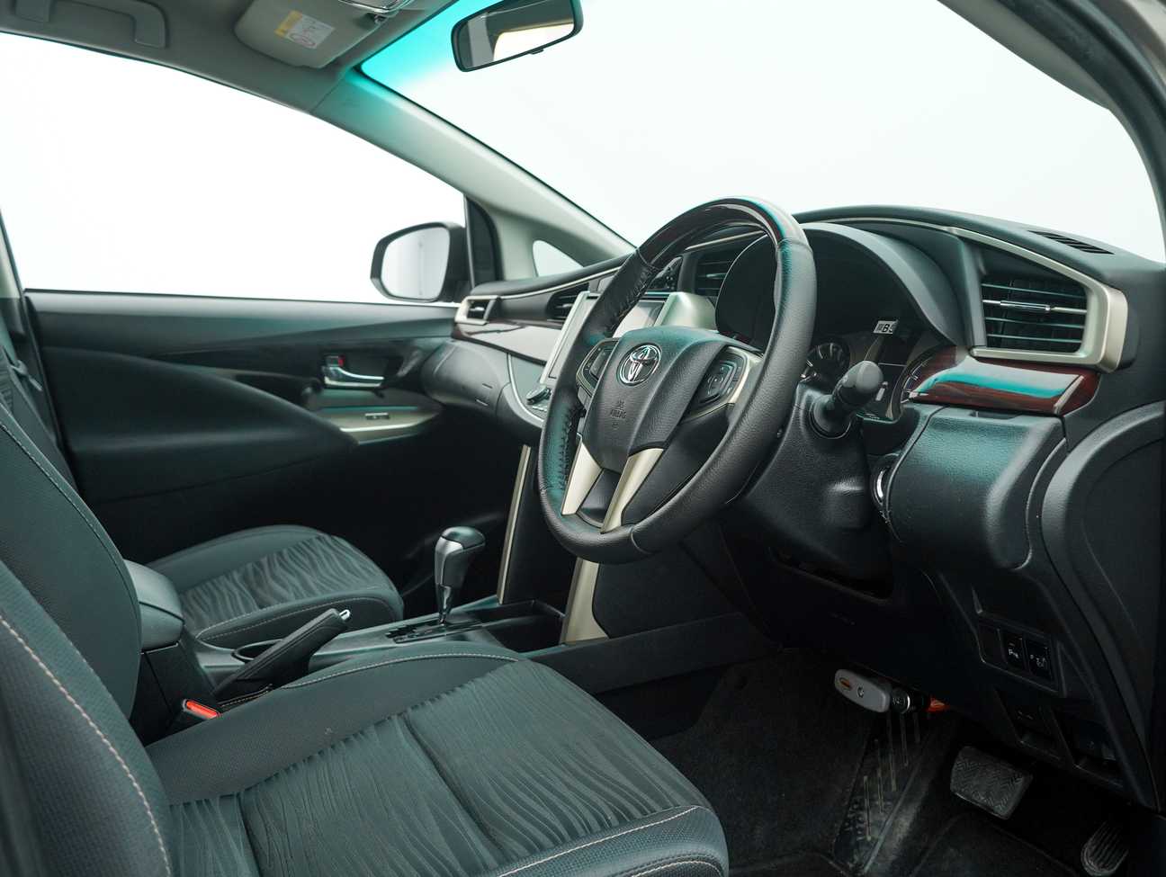 used 2019 Toyota Innova G 2.0