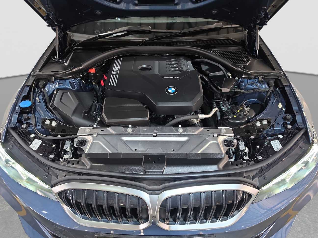 used 2025 BMW 320i Sport 2.0