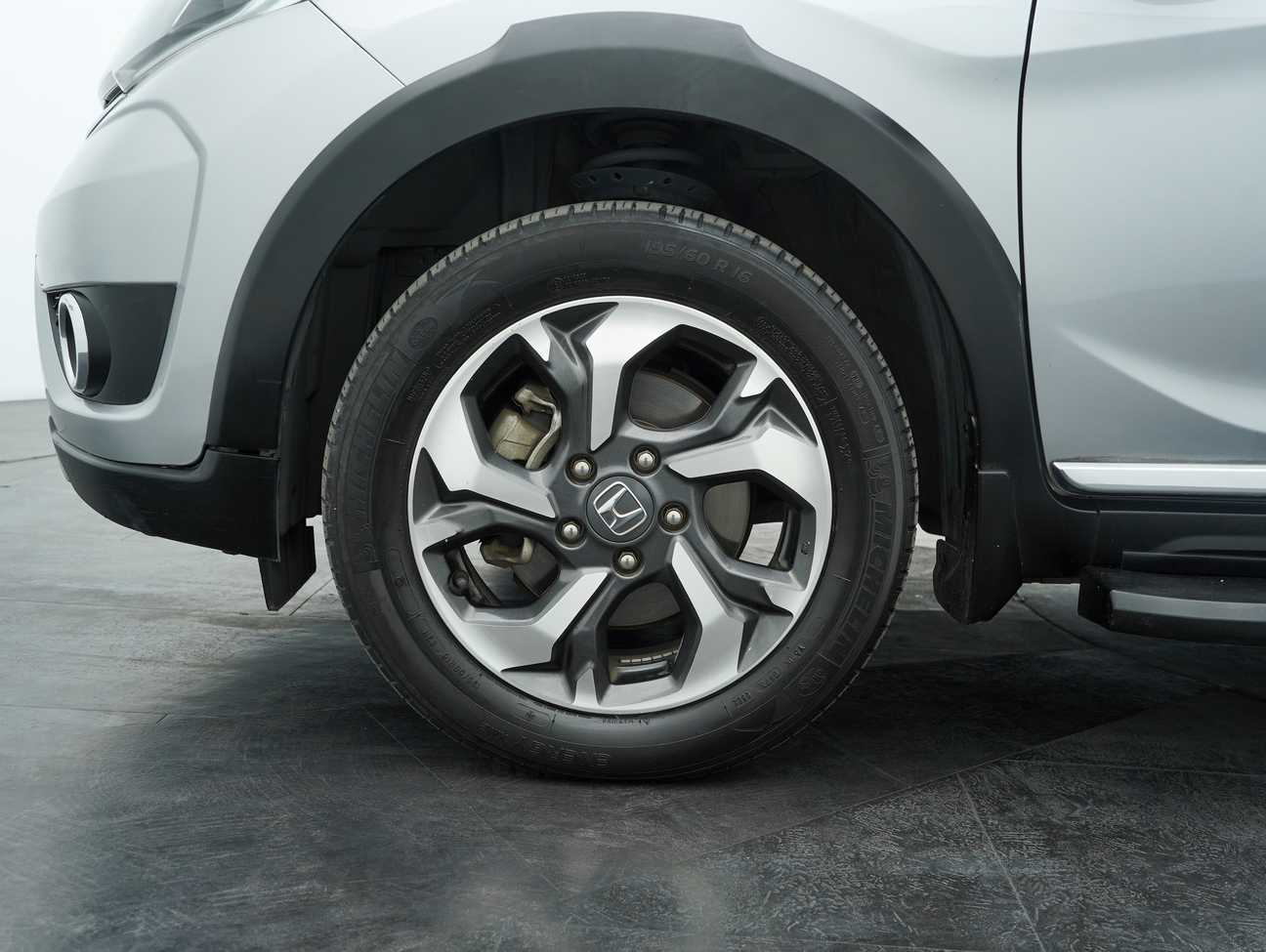 used 2019 Honda BR-V V 1.5