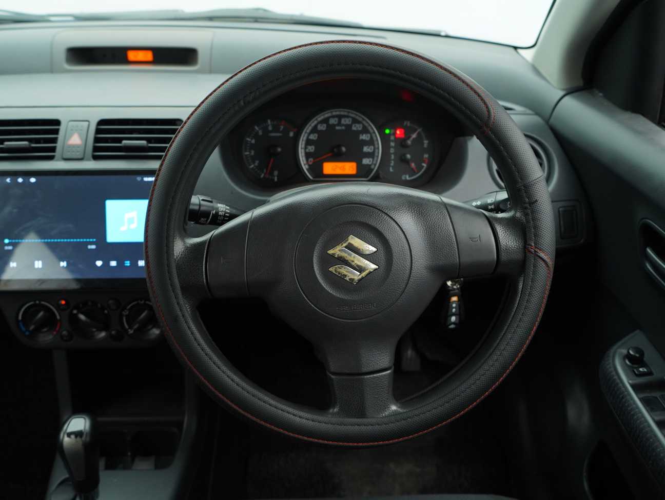 used 2012 Suzuki Swift GX 1.5