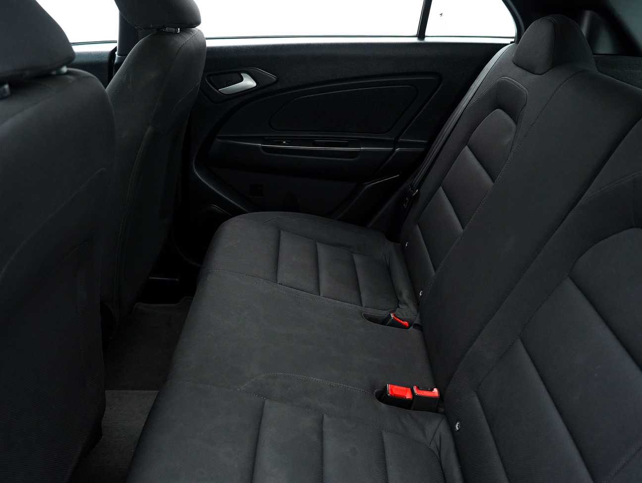 terpakai 2015 Proton Iriz Standard 1.3