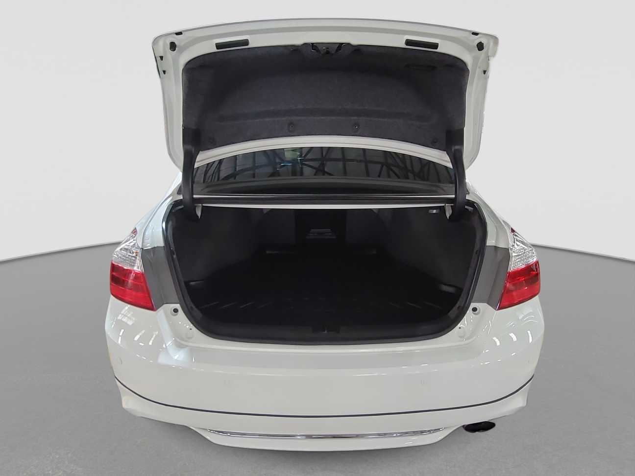 used 2014 Honda Accord VTi-L 2.0