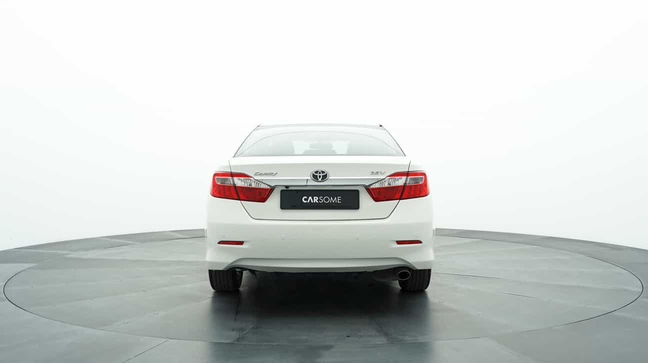 used 2014 Toyota CAMRY V 2.5