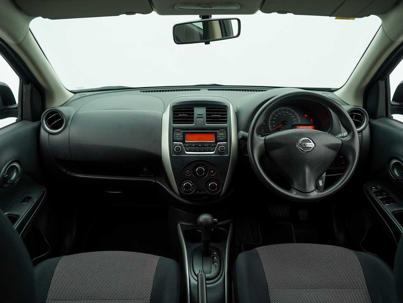 terpakai 2018 Nissan Almera E 1.5
