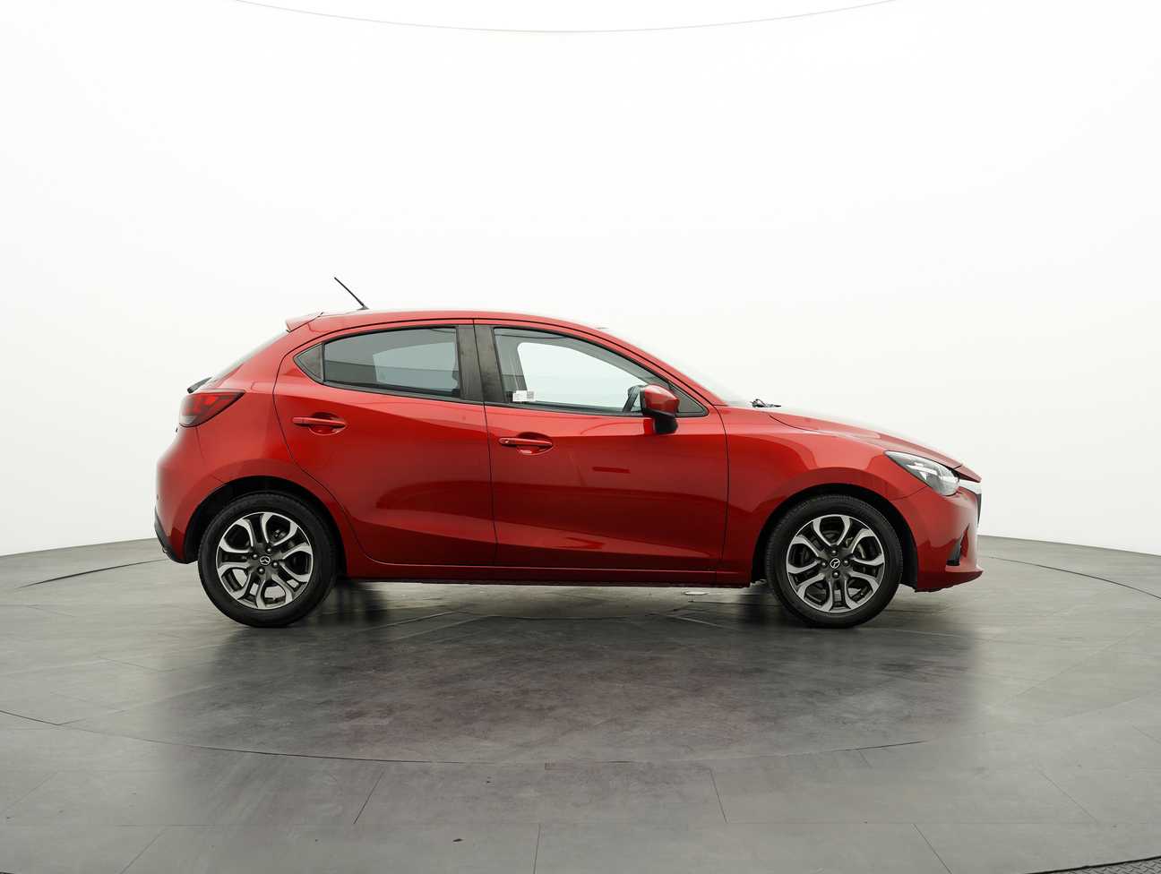 terpakai 2015 Mazda 2 SKYACTIV-G 1.5