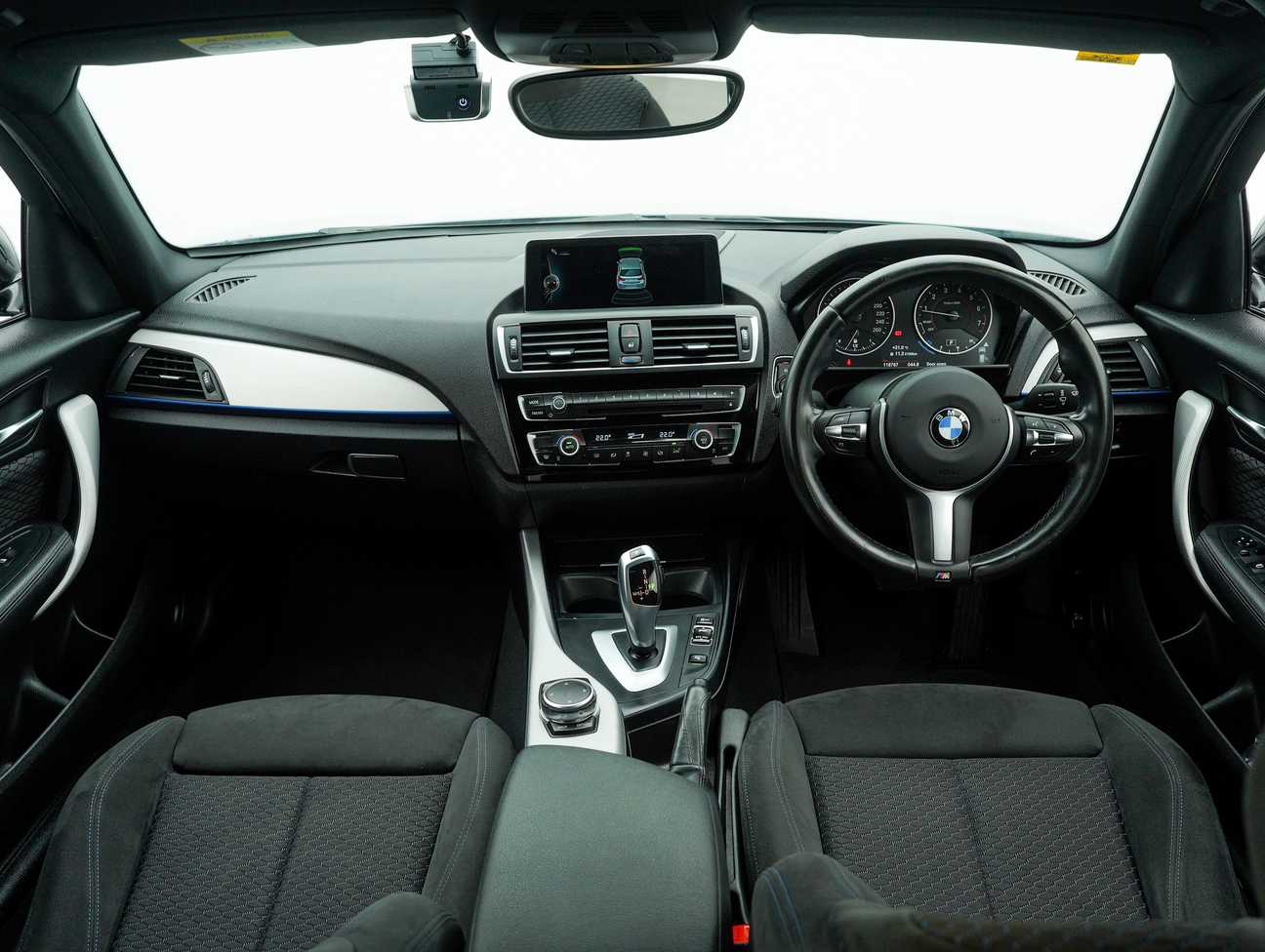 terpakai 2016 BMW 120i M Sport 1.6