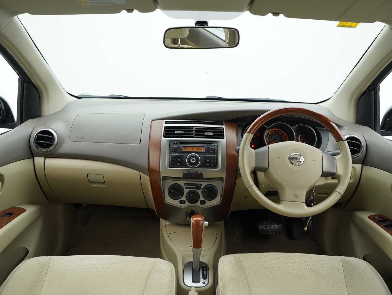 used 2010 Nissan Grand Livina Impul 1.8