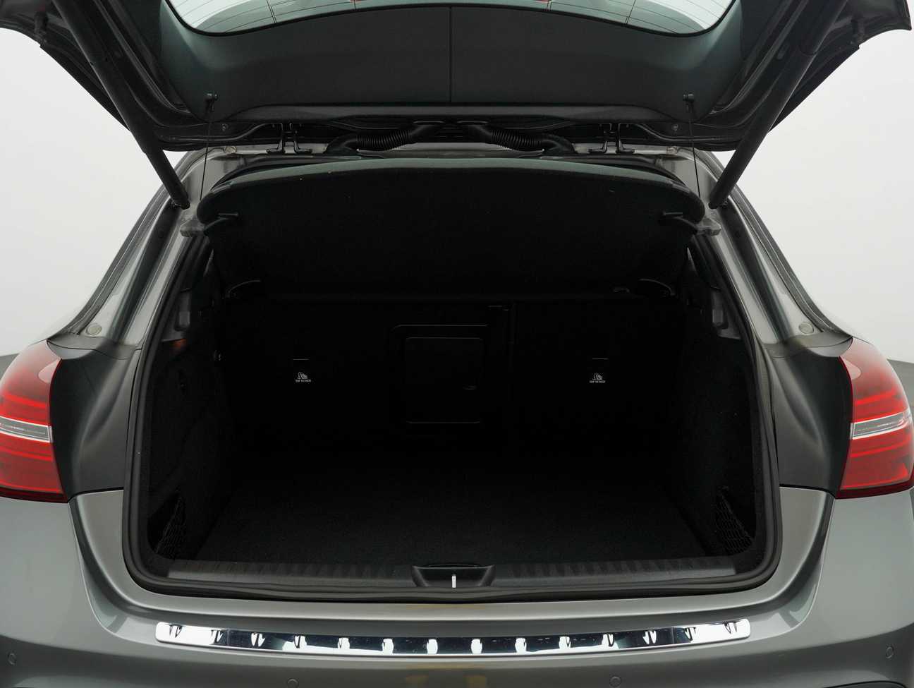 terpakai 2017 Mercedes-Benz GLA200  1.6