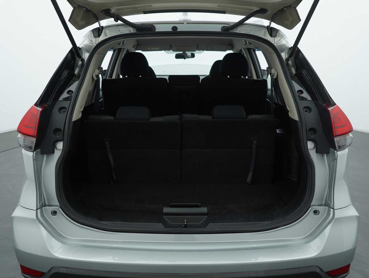 terpakai 2019 Nissan X-Trail  2.0