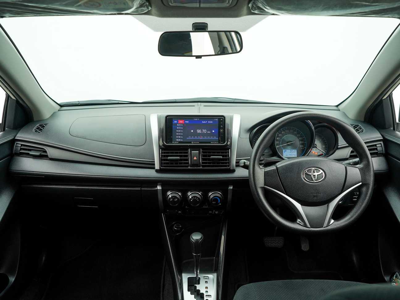 used 2015 Toyota Vios J 1.5