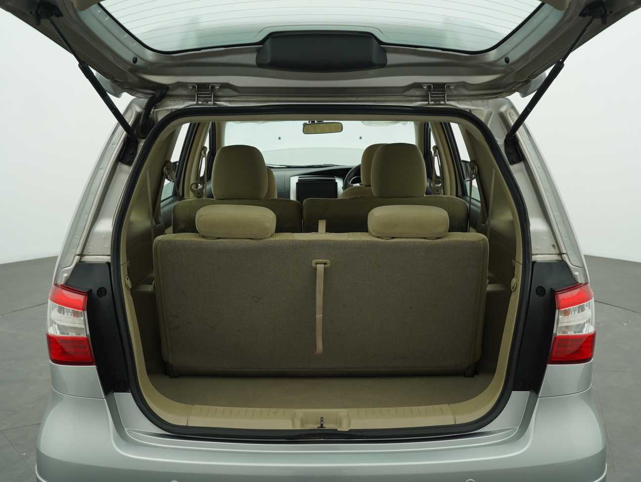 used 2015 Nissan Grand Livina Comfort 1.6