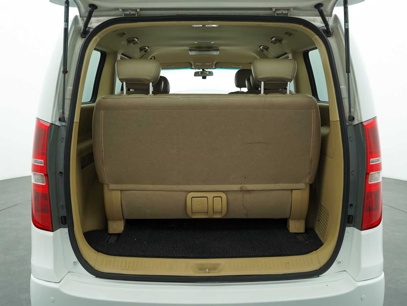 used 2015 Hyundai Grand Starex Royale GLS 2.5