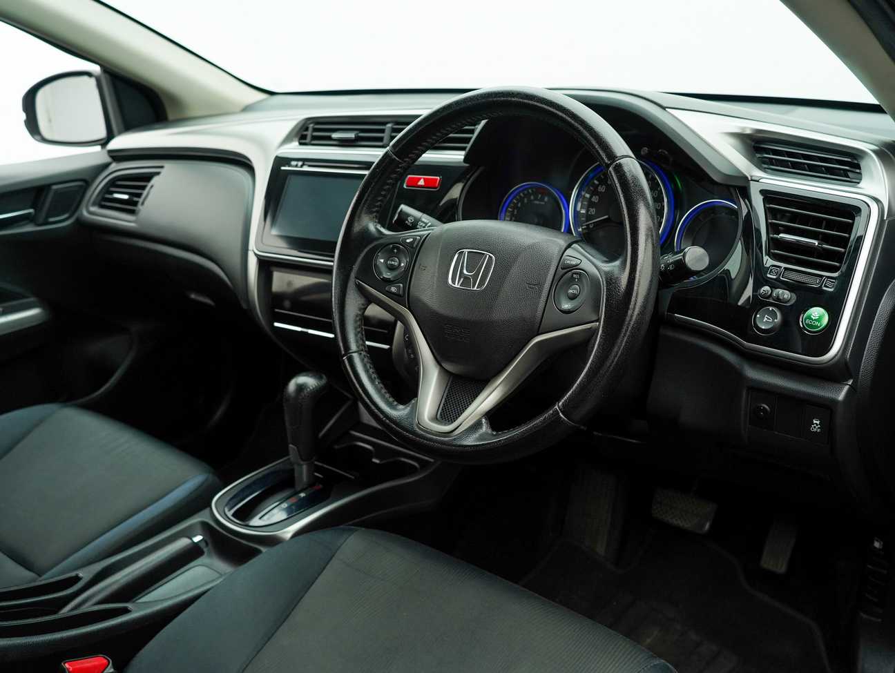 used 2015 Honda City V 1.5