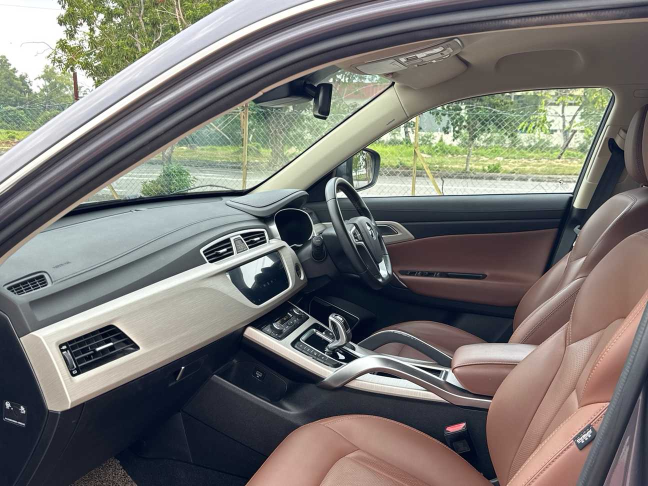 used 2020 Proton X70 Premium 1.8