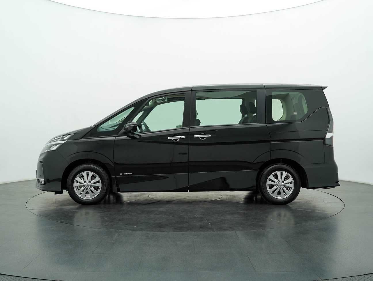terpakai 2025 Nissan Serena S-Hybrid High-Way Star 2.0