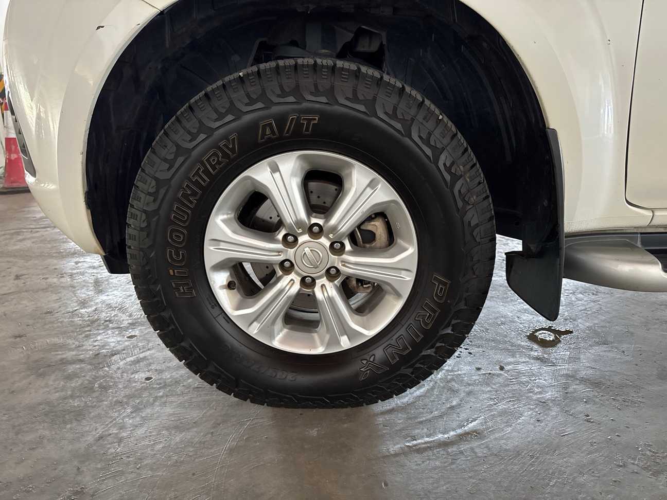 terpakai 2017 Nissan Navara NP300 V Dual Cab 2.5