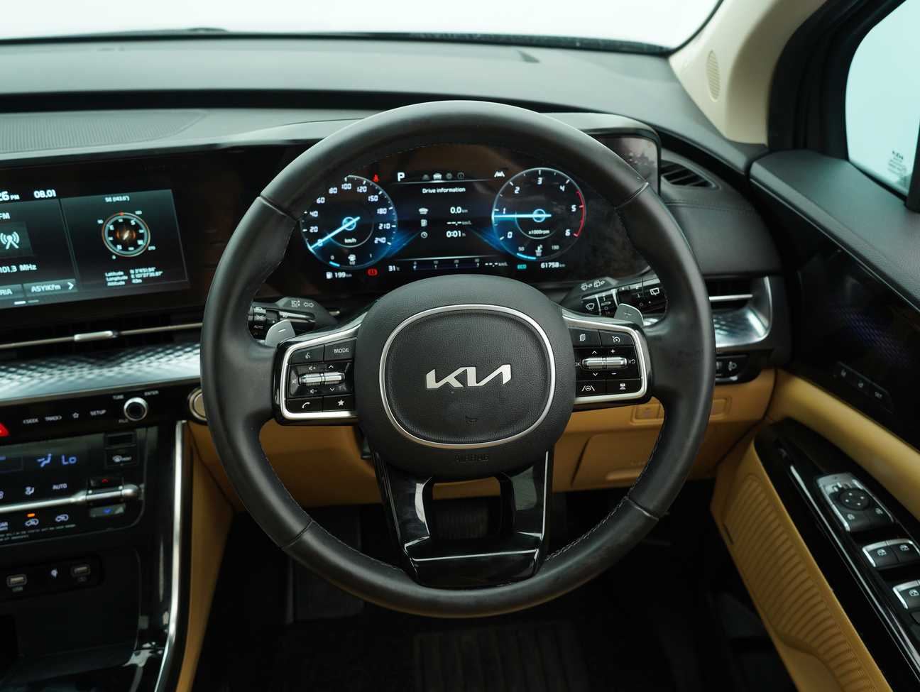 terpakai 2022 Kia Carnival High 8 Seater 2.2