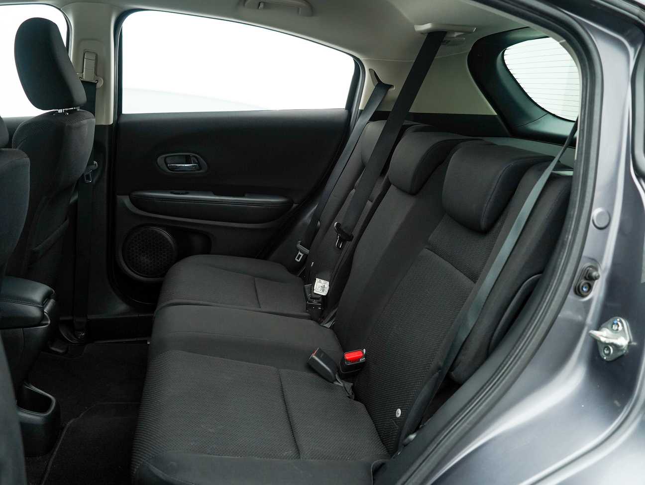 terpakai 2017 Honda HR-V i-VTEC E 1.8