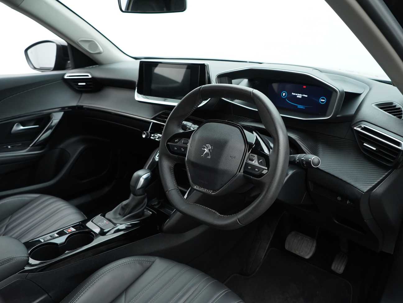 used 2022 Peugeot 2008 Allure 1.2