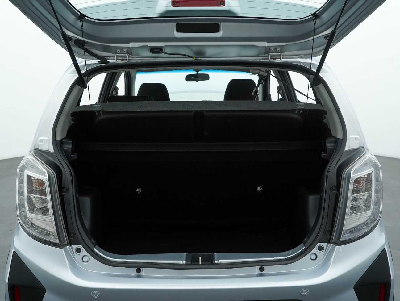 terpakai 2021 Perodua AXIA Style 1.0