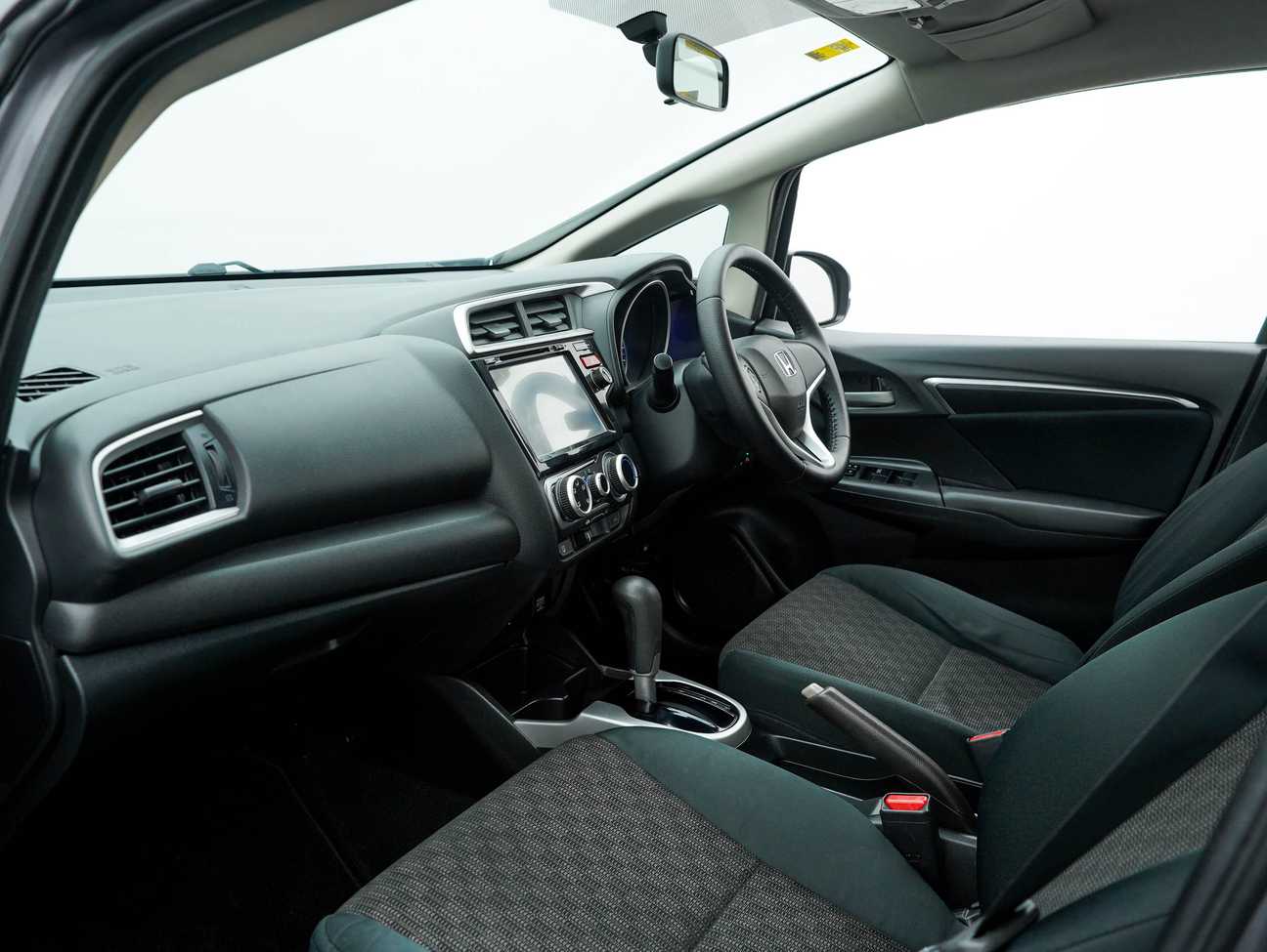 used 2014 Honda Jazz E 1.5