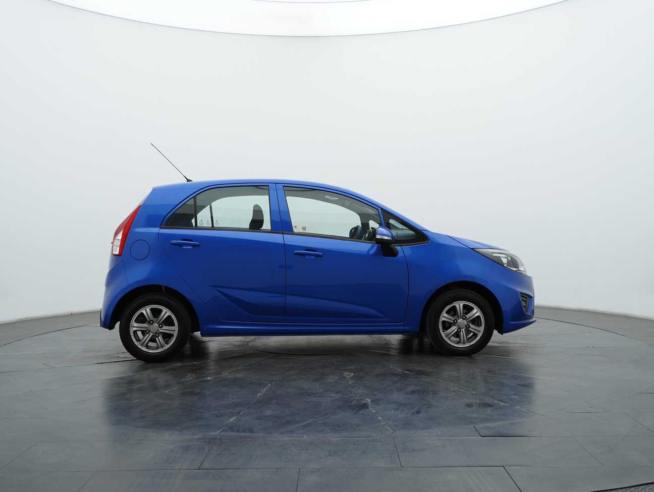 used 2015 Proton Iriz Standard 1.3