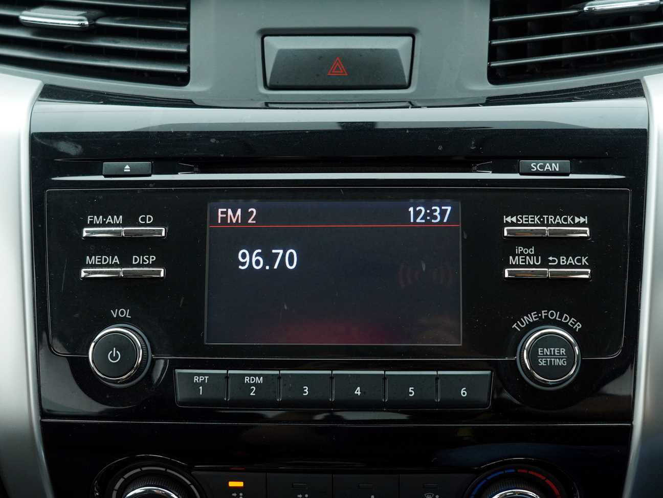 terpakai 2018 Nissan Navara NP300 V Dual Cab 2.5