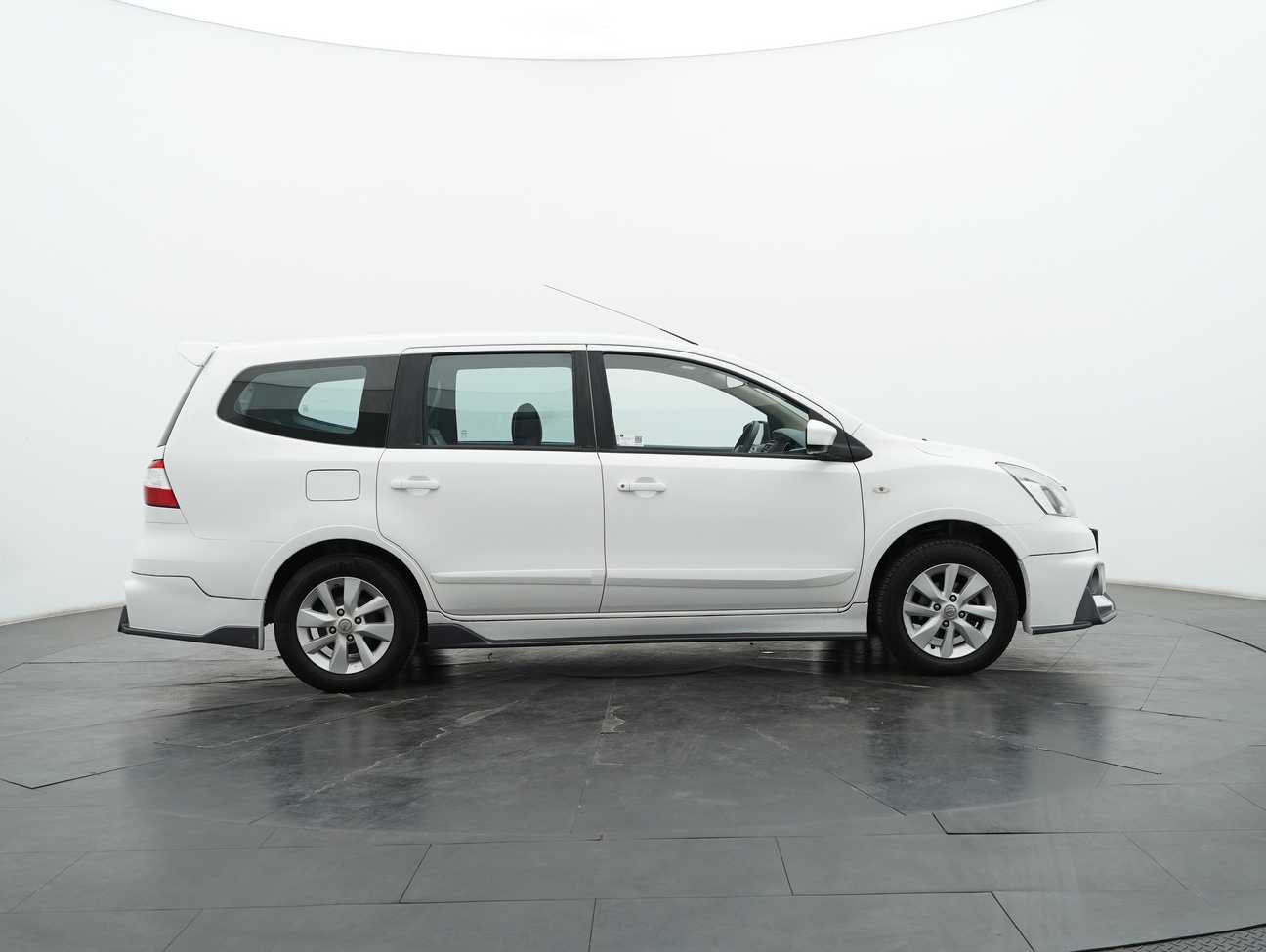 used 2018 Nissan Grand Livina Comfort 1.6