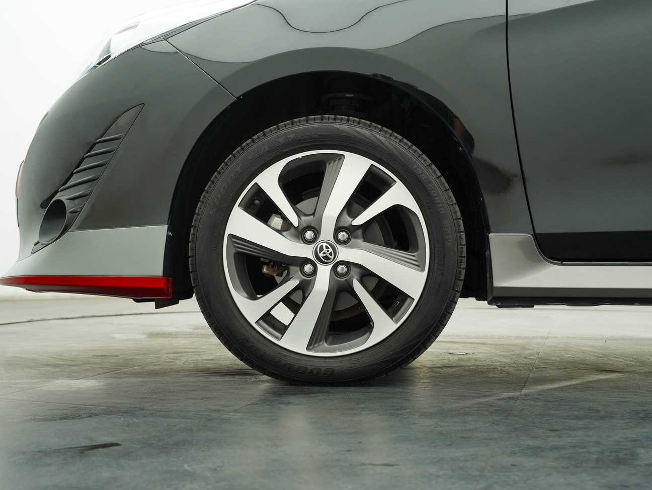 terpakai 2020 Toyota Yaris E 1.5