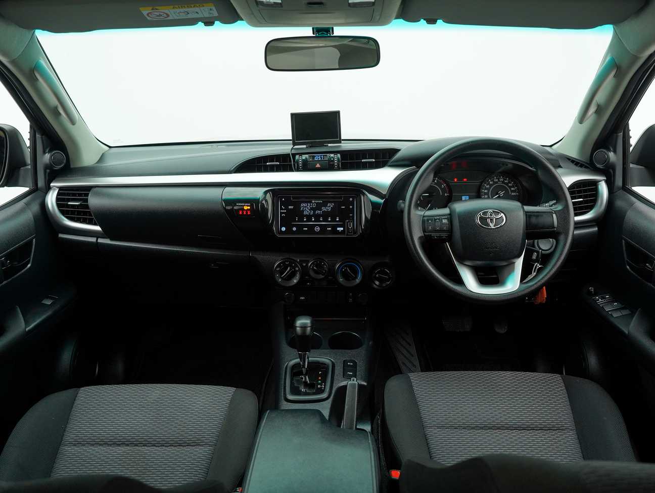 terpakai 2022 Toyota Hilux E Dual Cab 2.4