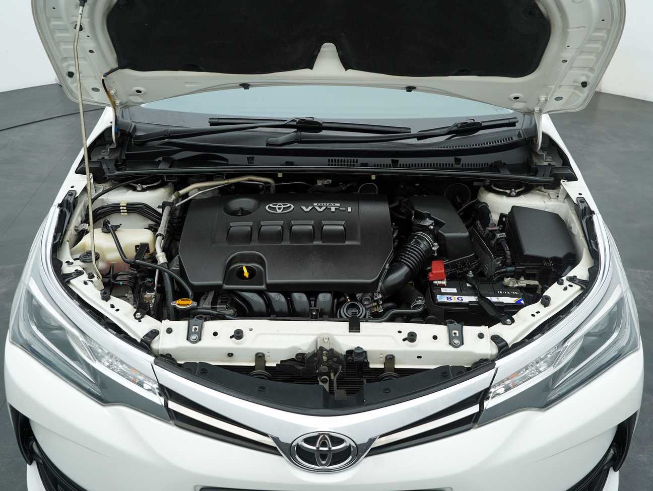 used 2017 Toyota Corolla Altis V 2.0