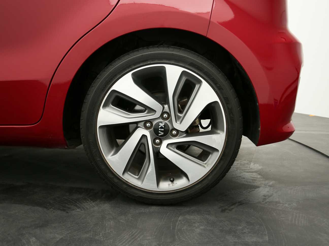 terpakai 2016 Kia RIO UB 1.4