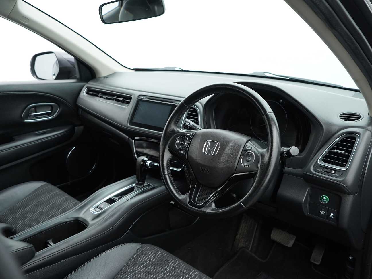 used 2015 Honda HR-V V 1.8