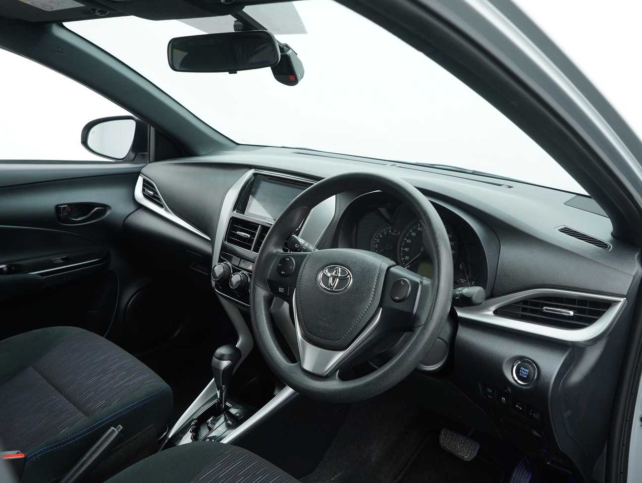 terpakai 2020 Toyota Yaris E 1.5