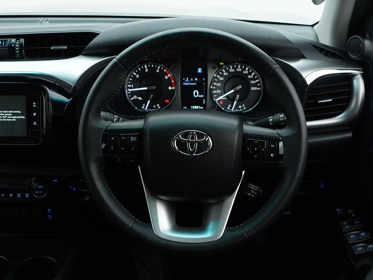 used 2021 Toyota Hilux V Dual Cab 2.4