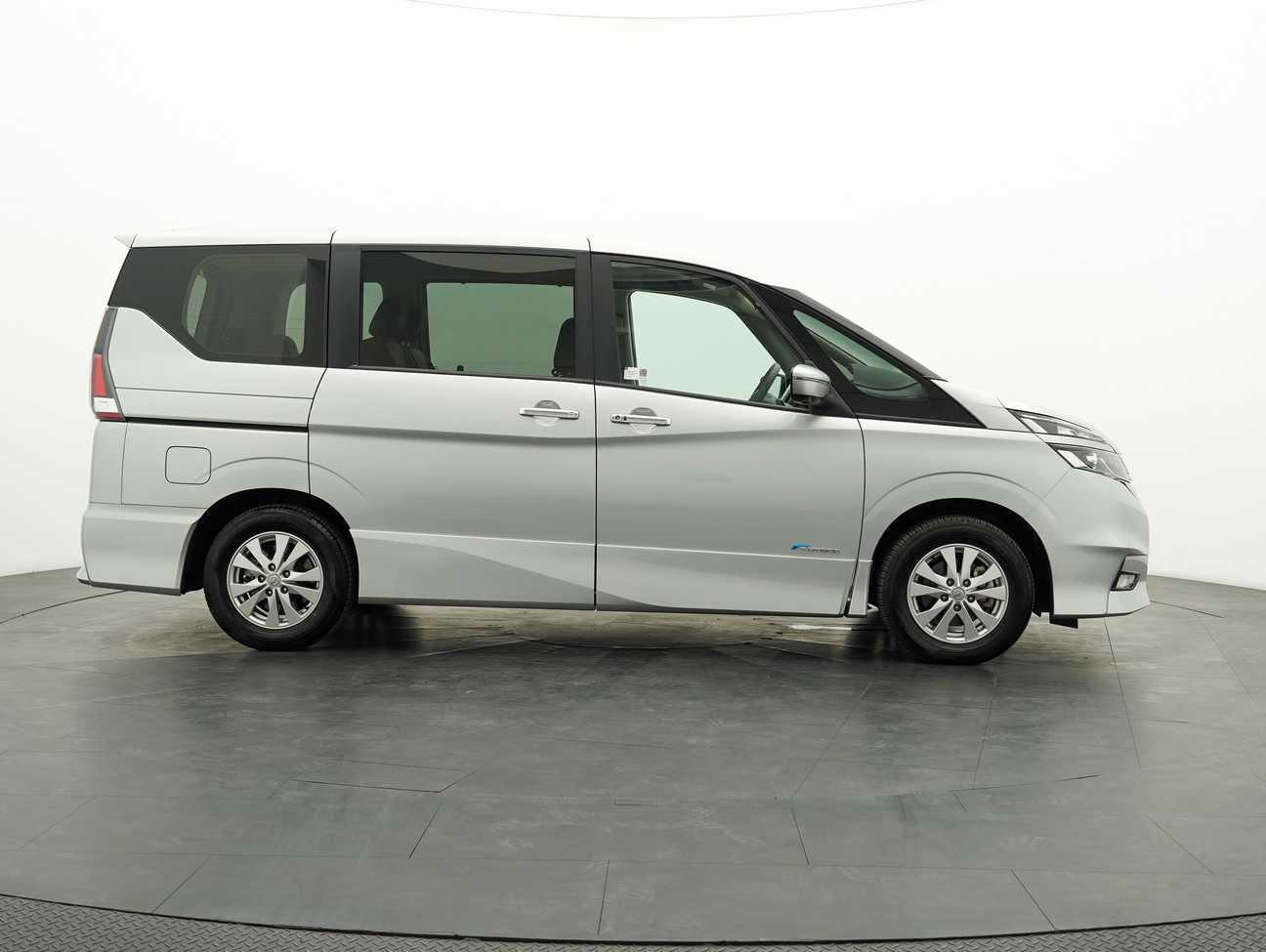 used 2019 Nissan Serena S-Hybrid High-Way Star 2.0