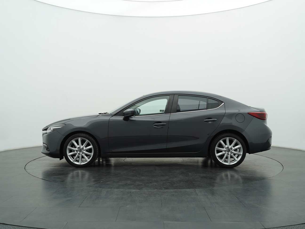 terpakai 2018 Mazda 3 SKYACTIV-G High 2.0
