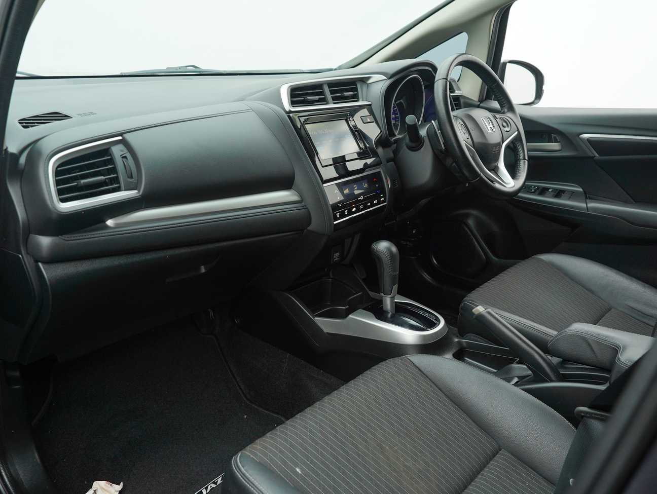 used 2018 Honda JAZZ V 1.5