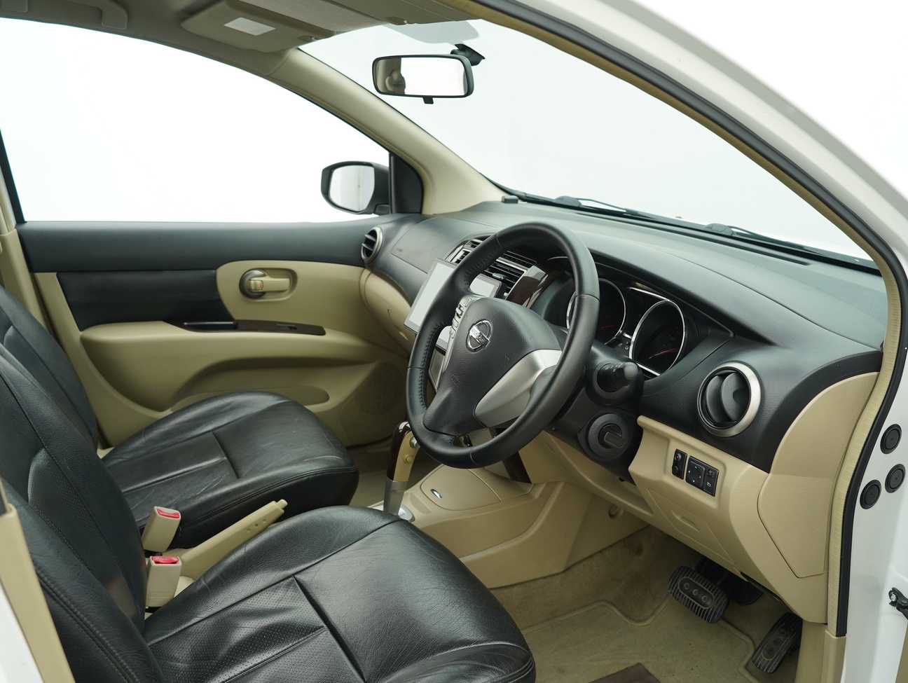 used 2013 Nissan Grand Livina Comfort 1.8