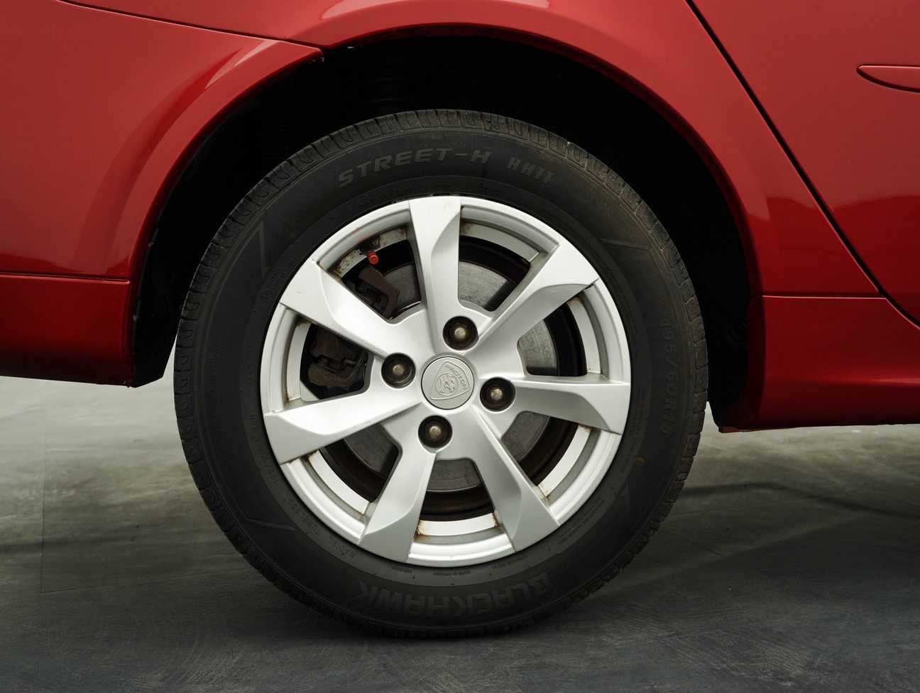 used 2014 Proton Persona SV 1.6