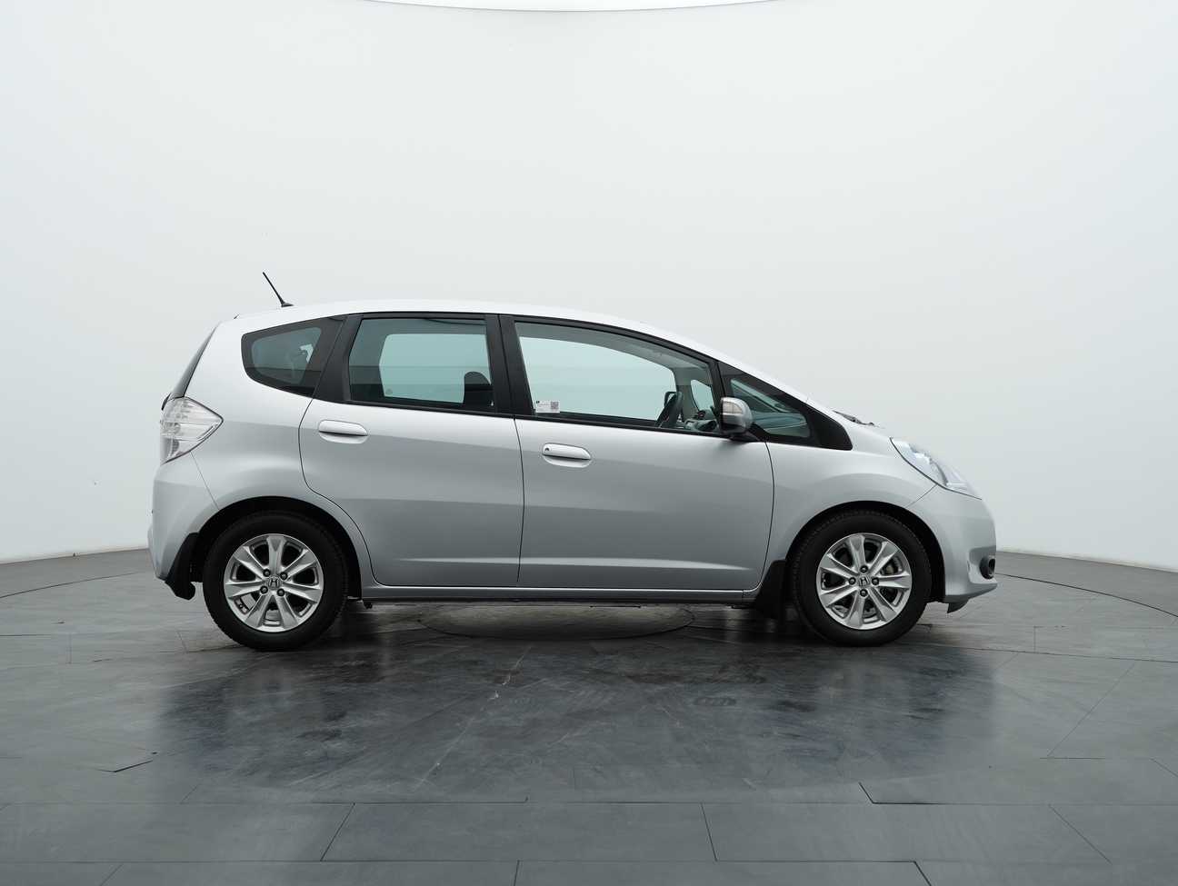 used 2013 Honda Jazz Hybrid 1.3