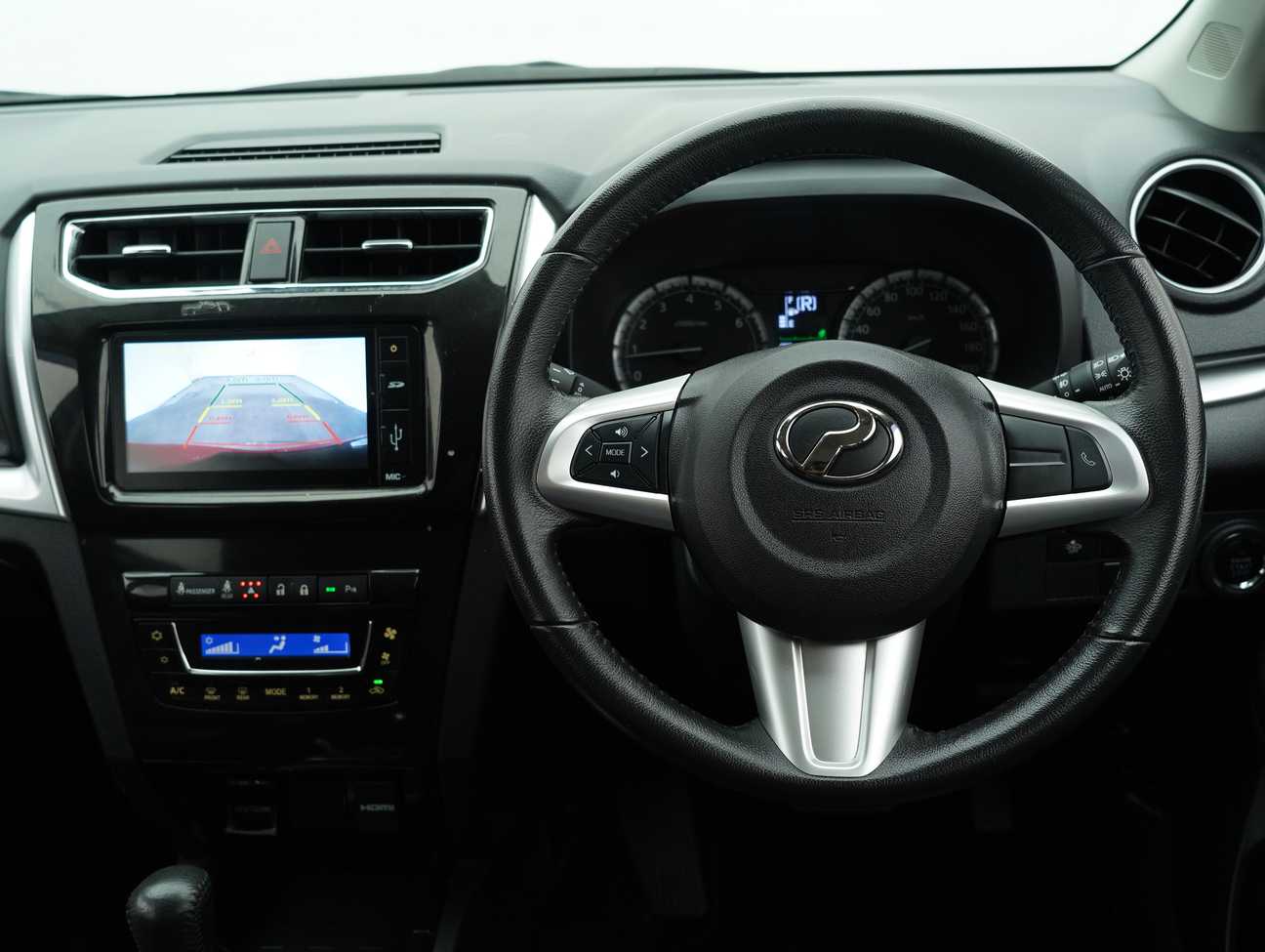 terpakai 2022 Perodua Aruz AV 1.5