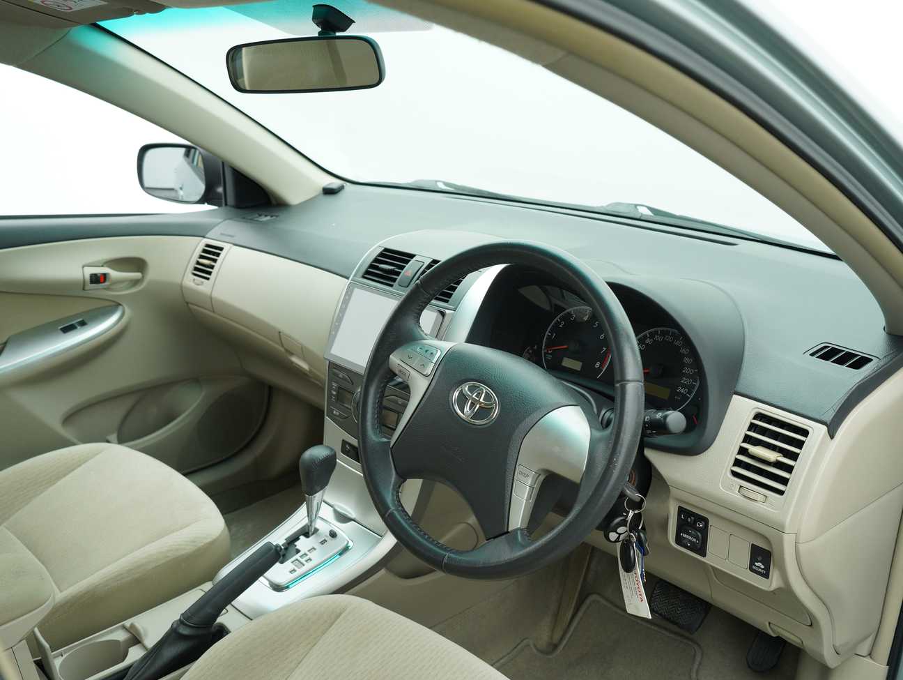 terpakai 2012 Toyota Corolla Altis E 1.8