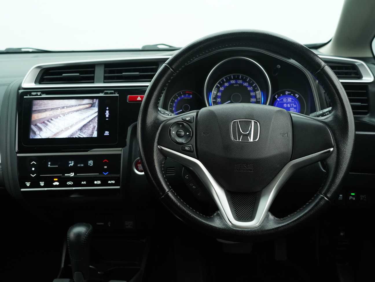 used 2016 Honda Jazz V 1.5
