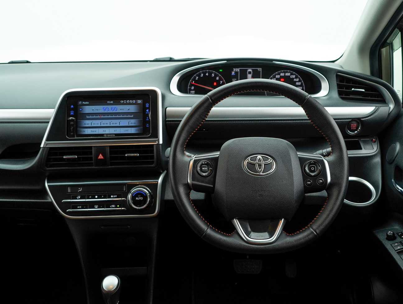 used 2018 Toyota Sienta V 1.5