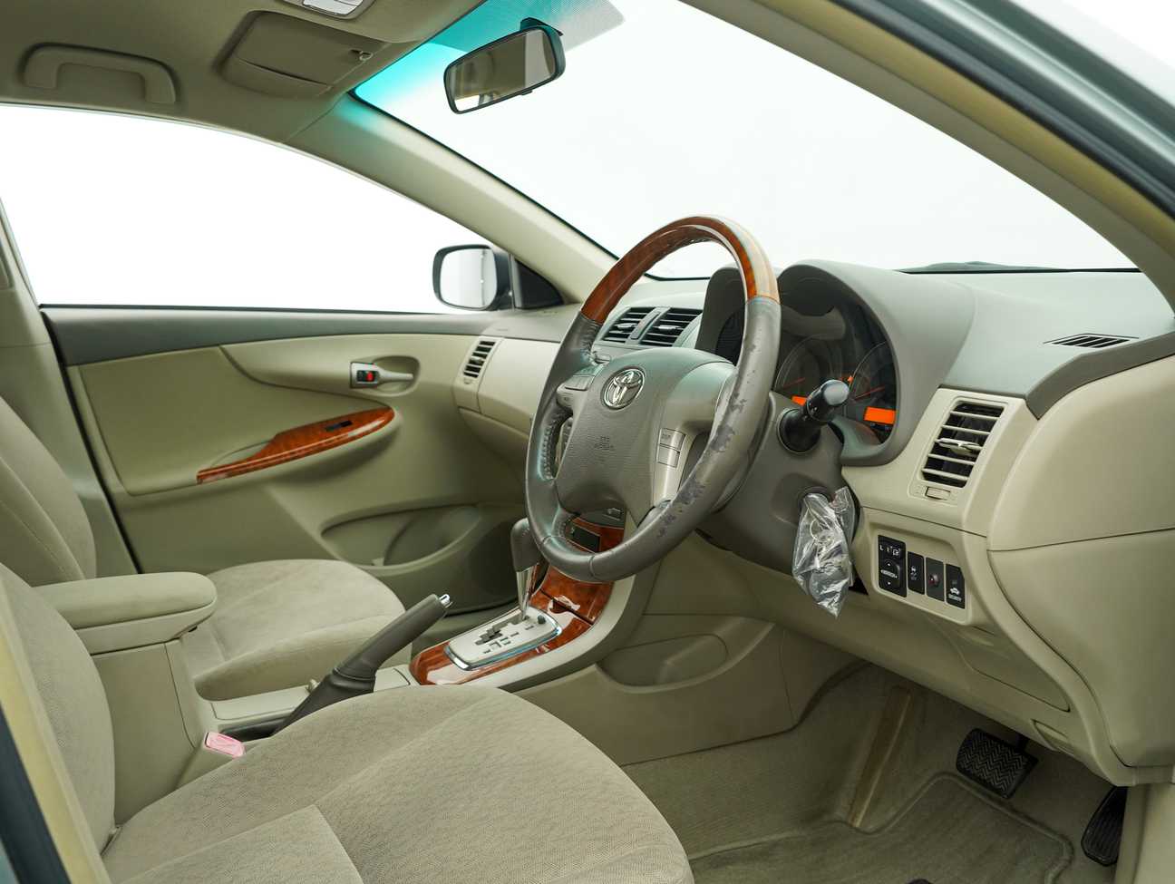 used 2010 Toyota Corolla Altis G 1.8